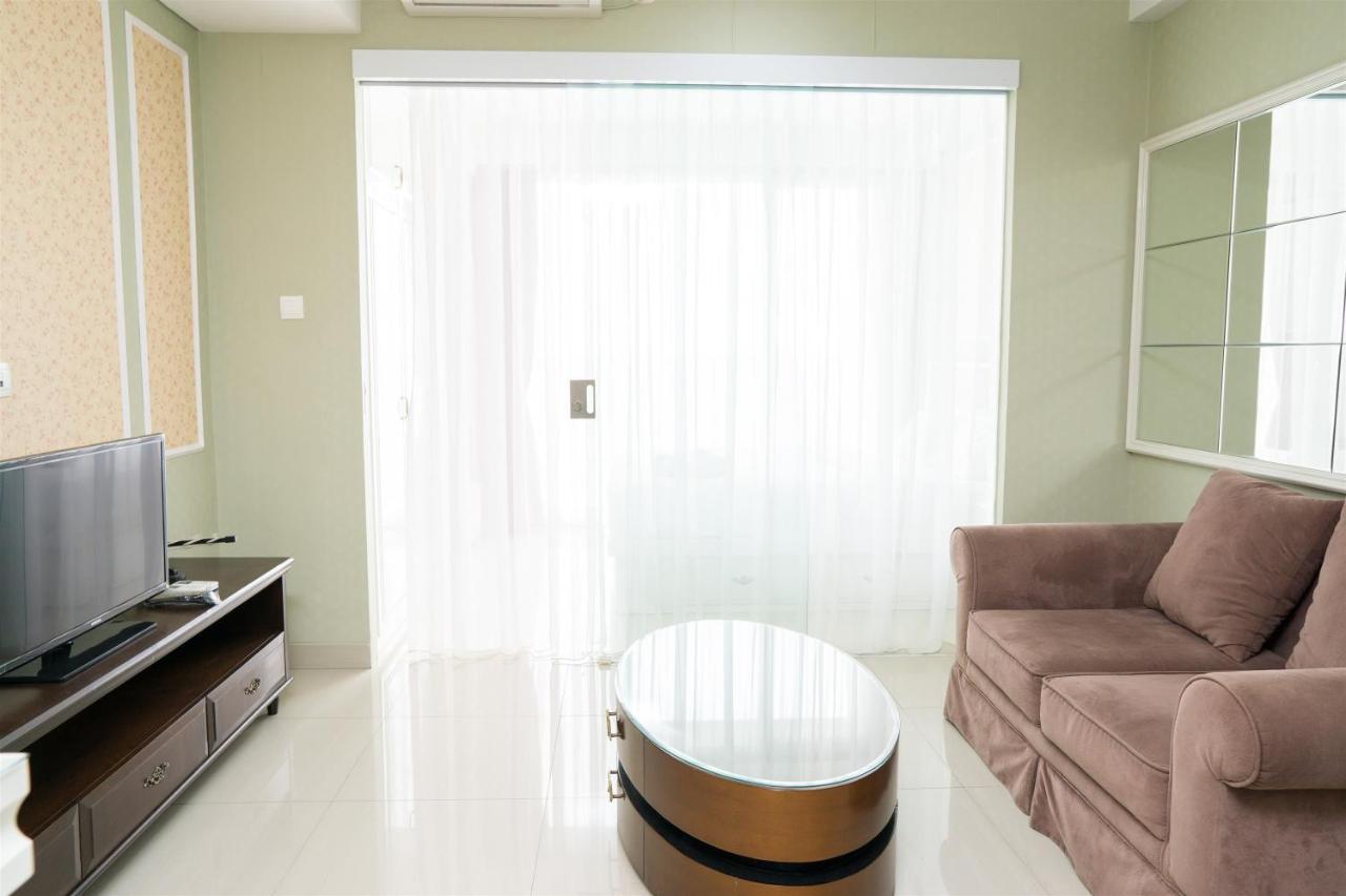 Spacious 1Br Dago Suites Apartment By Travelio Бандунг Екстериор снимка